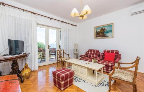 Ika Apartment | Amazing Apartment In Lovran With Wifi