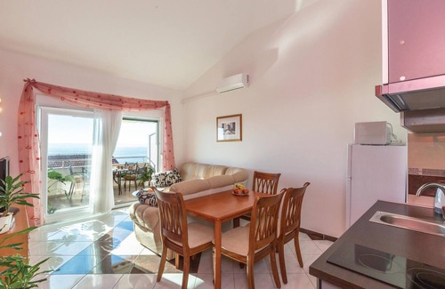 Zelenka Apartment | Amazing apartment in Makarska with WiFi