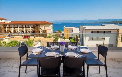 Zidarici Apartment | Amazing Apartment In Malinska With Wifi