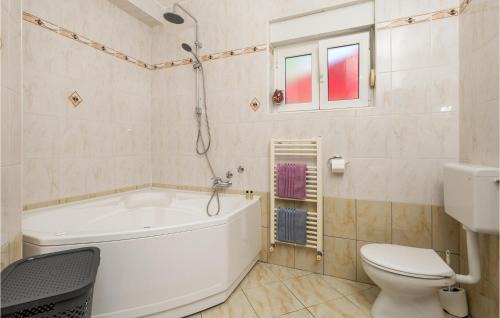 Marcelji Apartment | Amazing Apartment In Viskovo With Wifi