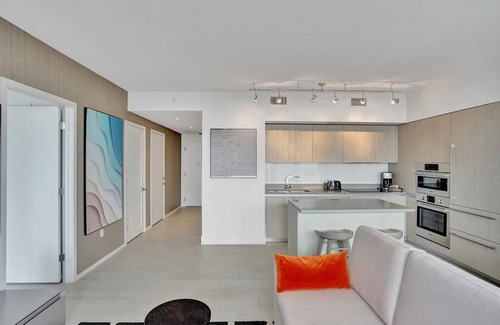 Hollywood South Central Beach Apartment | Amazing Apartments at H Beach House