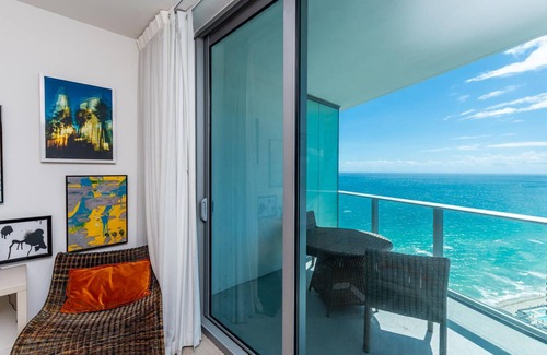 Hollywood South Central Beach Apartment | Amazing Apartments at Lyfe Resort and Residences