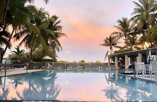 City Center Hotel | Amazing Beach Staycation, Gorgeous Ambience! 3 Classy Units, Near Ocean Drive