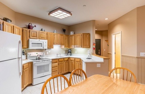 Jeffersonville Condo | Amazing Club Wyndham Smugglers Notch, 2 Bedroom Suite