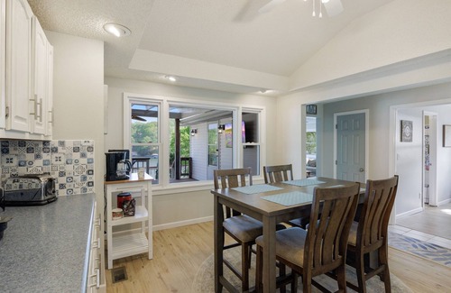 Osage Beach House | AMAZING COVE! 3 Bed/2Ba Lakefront Home - Hot Tub, Smart TVs, EV Charger, Firepit
