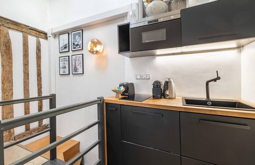 Quartier de la Place-Vendome Apartment | Amazing Historical Parisien Loft Next TO Louvre Area ! 6