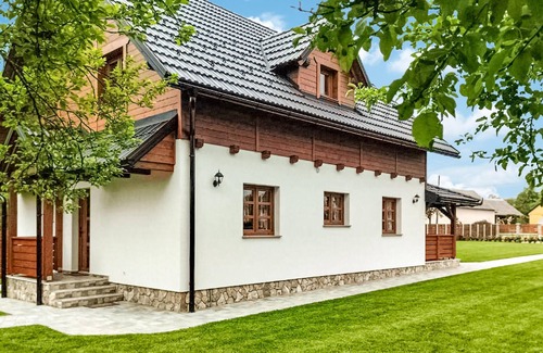 Gospic House | Amazing home in Gospic with Wi-Fi