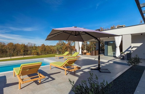 Gracisce House | Amazing home in Gracisce