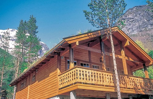 Videseter House | Amazing home in Hjelledalen with sauna