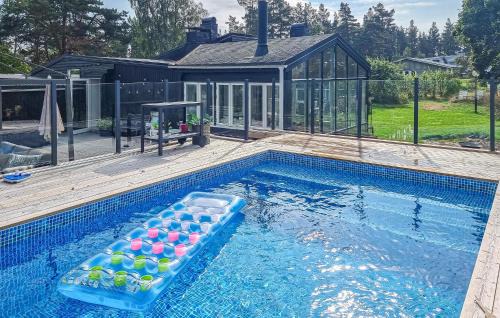 Mellerud O House | Amazing Home In Köpmannebro