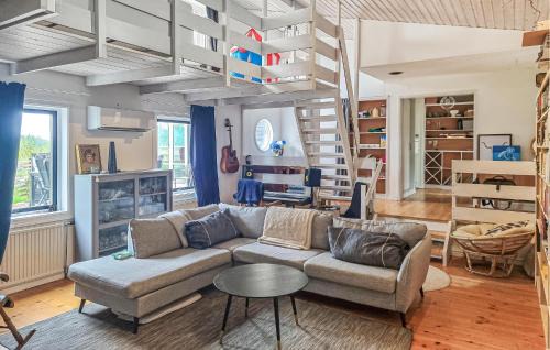 Mellerud O House | Amazing Home In Köpmannebro