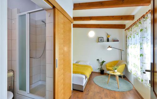 Sveti Juraj na Bregu House | Amazing Home In Lopatinec With Jacuzzi