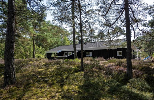 Spidsegard House | Amazing home in Nexø with sauna