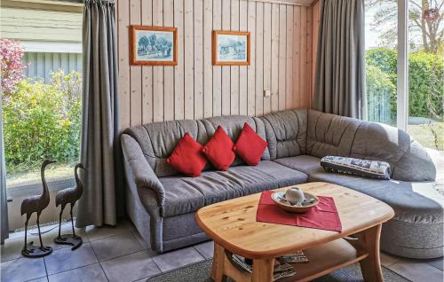Muritz House | Amazing Home In Rechlin With Kitchen