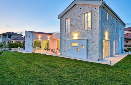 Zadar House | Amazing home in Ugljan