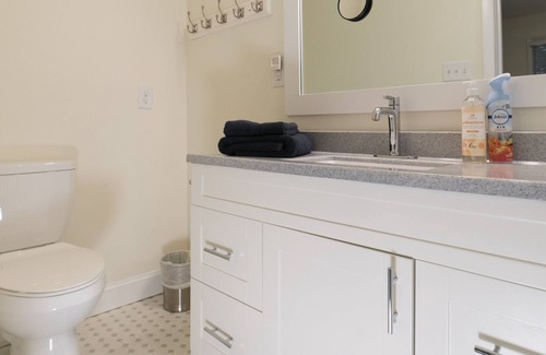 Harters Heights House | Amazing house 1 block from ND- sleeps 13