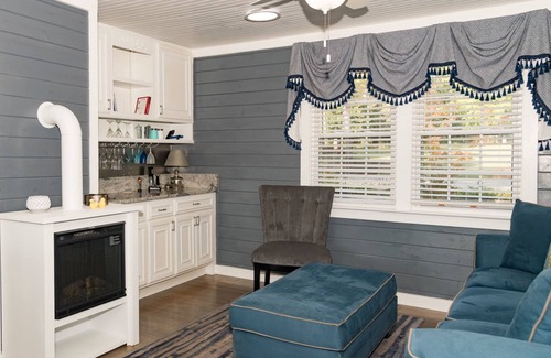 Columbia House | Amazing lake house on Lake Murray, Columbia w/private dock, outdoor kitchen.