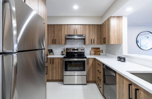Mont-Tremblant Condo | Amazing Lake/Mountain View 5 min to Tremblant (8)