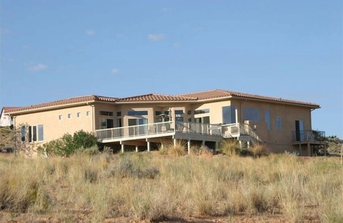 Greenehaven House | Amazing Lake View Home . Inquire for Special Rates