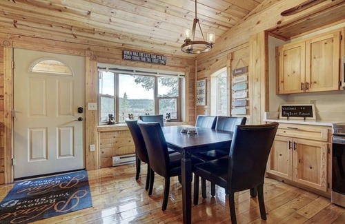 Quandary Village House | AMAZING MTN VIEWS!Hot Tub!Pets!Game Room!Sauna!Fitness Equipment!Near Trails!