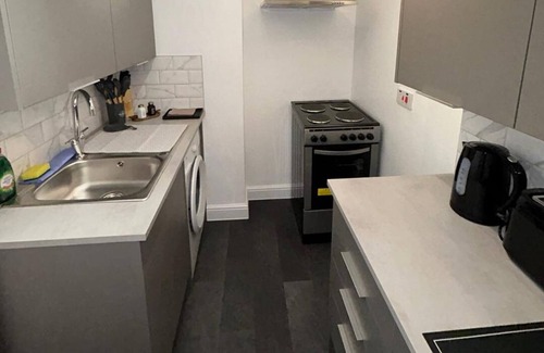 Gloucester Apartment | Amazing New Loft Apartment Ideally Located