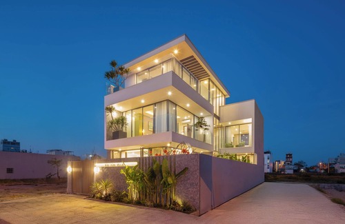 Ngu Hanh Son Villa | Amazing Newly Built Pool Villas Danang