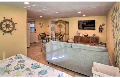 Pensacola Apartment | Amazing private studio with hot tub! Great place to stay!