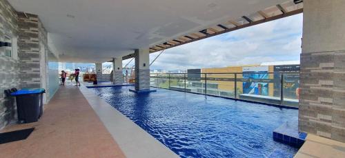North Reclamation Area Apartment | Amazing Skyline View