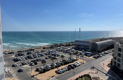 Herzliya Pituach Apartment | Amazing studio - with Balcony
