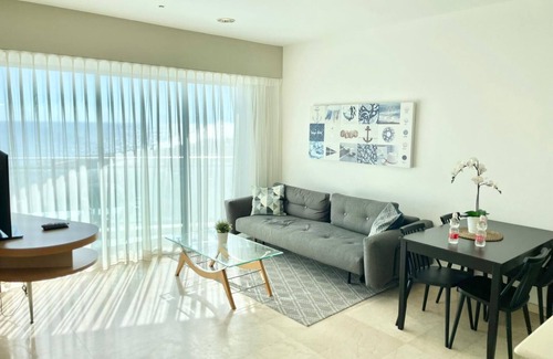 Herzliya Pituach Apartment | Amazing studio - with Balcony