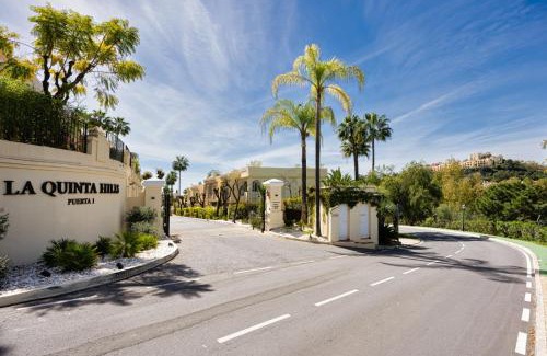 Benahavis Apartment | Amazing Town House in La Quinta - Fantastic Views