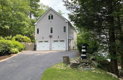 Alton Bay House | Amazing View~Hot Tub 2-bedroom house in enchanting Alton Bay~Lake Winnipesaukee
