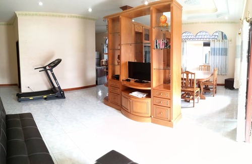 Rawai Villa | Amazing villa, 3 bedrooms, 2 toilets, 120 sqm bright, garden parking, 5min beach