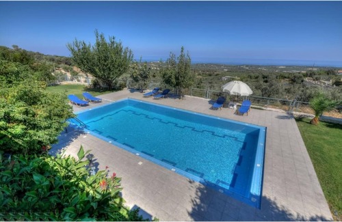 Adele Villa | Amazing Villa Arios