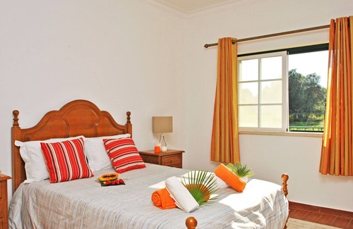 Montes de Alvor Villa | AMAZING VILLA , PRIVATE HEATABLE SWIMMING POOL,AC, WI-FI,5 MIN FROM THE BEACH