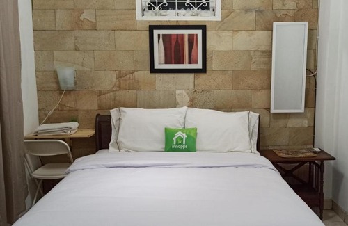 Ngaglik House | Ambarosed Homestay Syariah by Innapps