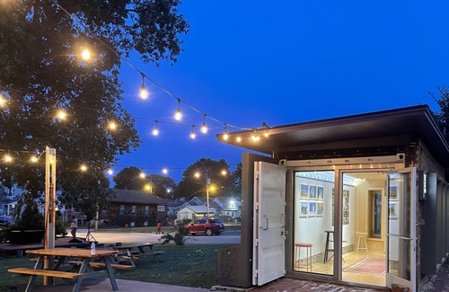 Riverview Apartment | Ambassador suite downtown KCK