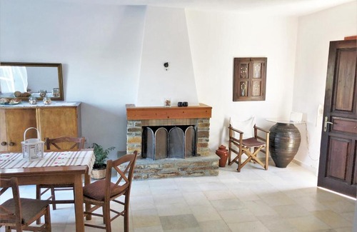 Agios Prokopios House | Ambelos maisonette