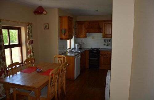 Killarney House | Amber Cottage