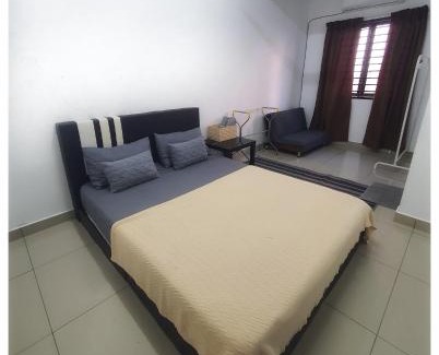 Kajang House | Amber Roomstay at The GemCave near Putrajaya