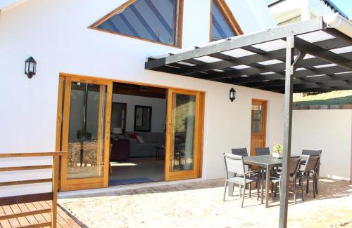 Paradise House | Amber Valley View Loft
