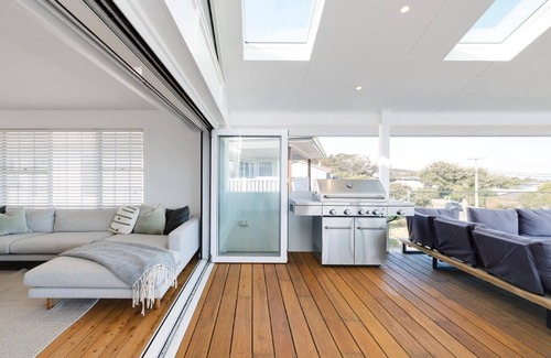 Killcare Heights House | Ambleside by the Sea by HolidayCo.
