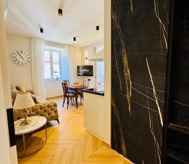 Zadar Old Town Apartment | Ameli Heritage rooms & apartments