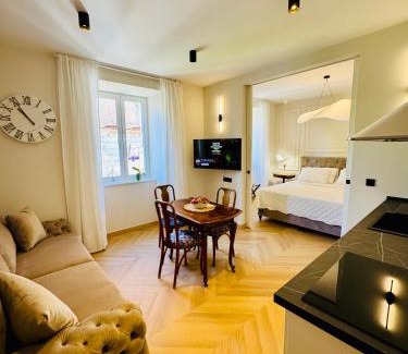 Zadar Old Town Apartment | Ameli Heritage rooms & apartments