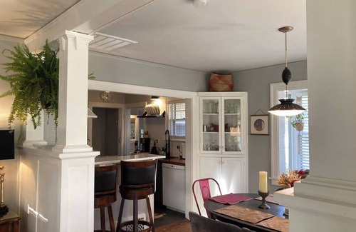 Sheridan House | Amenities Galore Sweet Li’l Bungalow in Sheridan