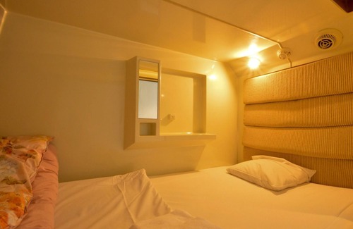 Sannenzaka Ninenzaka Hotel | Amenity Hotel Kyoto Capsule private room/Kyoto Kyōto