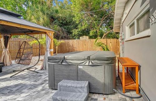 Bradenton House | AMI, IMG, Dogsitting, Boats, Snorkeling, Fishing, Beach, Bikes, Golf, Hottub, BBQ, SRQ