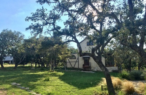 Fredericksburg Cabin | Amish cabin at Wolf Creek Guest Ranch
