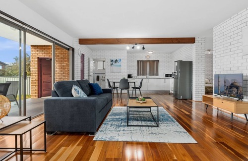 Vincentia Apartment | Ammos by Experience Jervis Bay