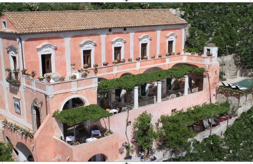 Positano City Centre Villa | AMORE RENTALS - Villa Angelina 1 with Pool, Sea View, Chef and Breakfast